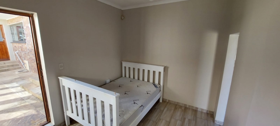 5 Bedroom Property for Sale in Ferreira Town Eastern Cape